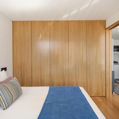 Joivy Bright Flat, Quiet Area * Porto